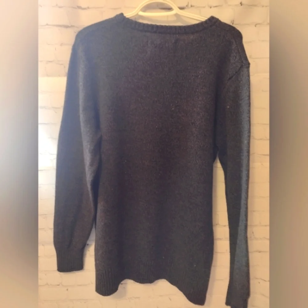 Urban Pipeline Wolf Sweater - Picture 3 of 3